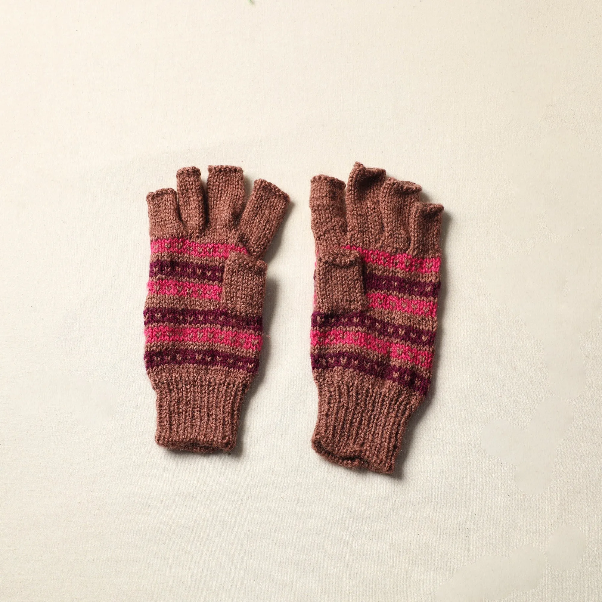 Kumaun Hand Knitted Woolen Gloves (Adult) 13