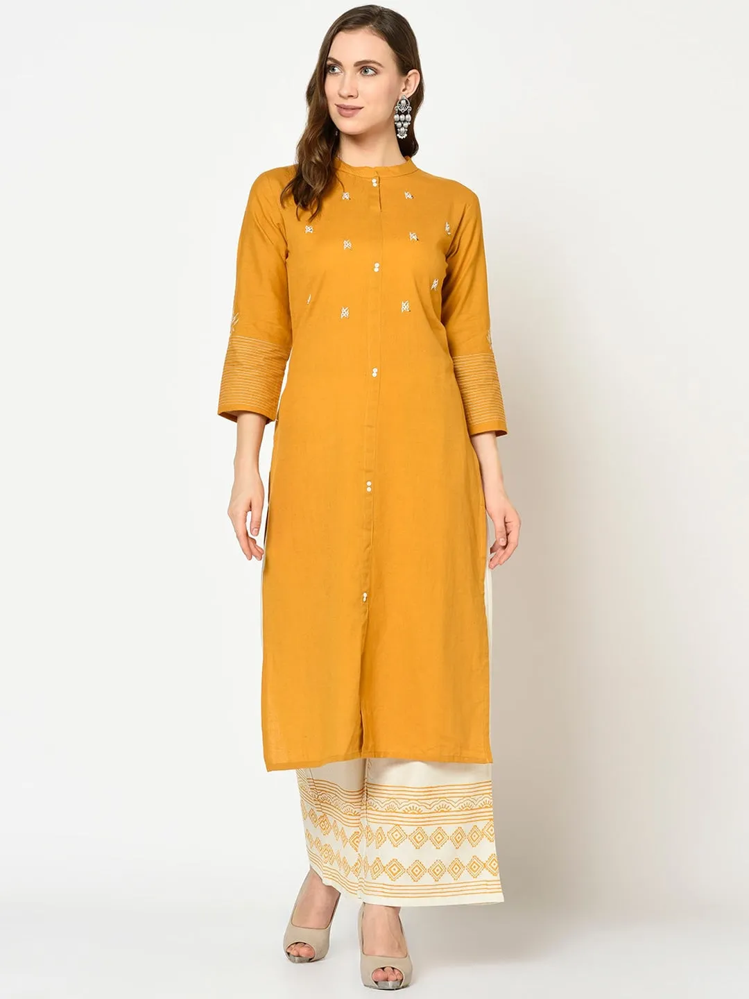 Women Mustard & White Straight Kurta Set