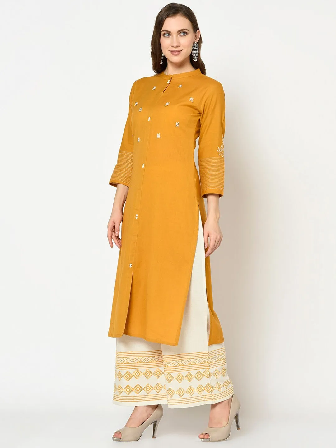 Women Mustard & White Straight Kurta Set